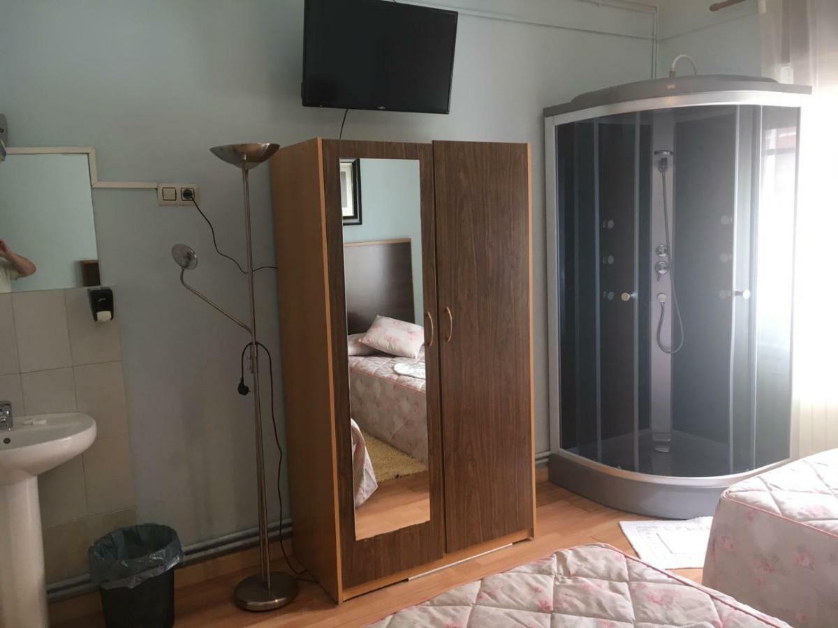 Hostal Goias Otel Oviedo Dış mekan fotoğraf