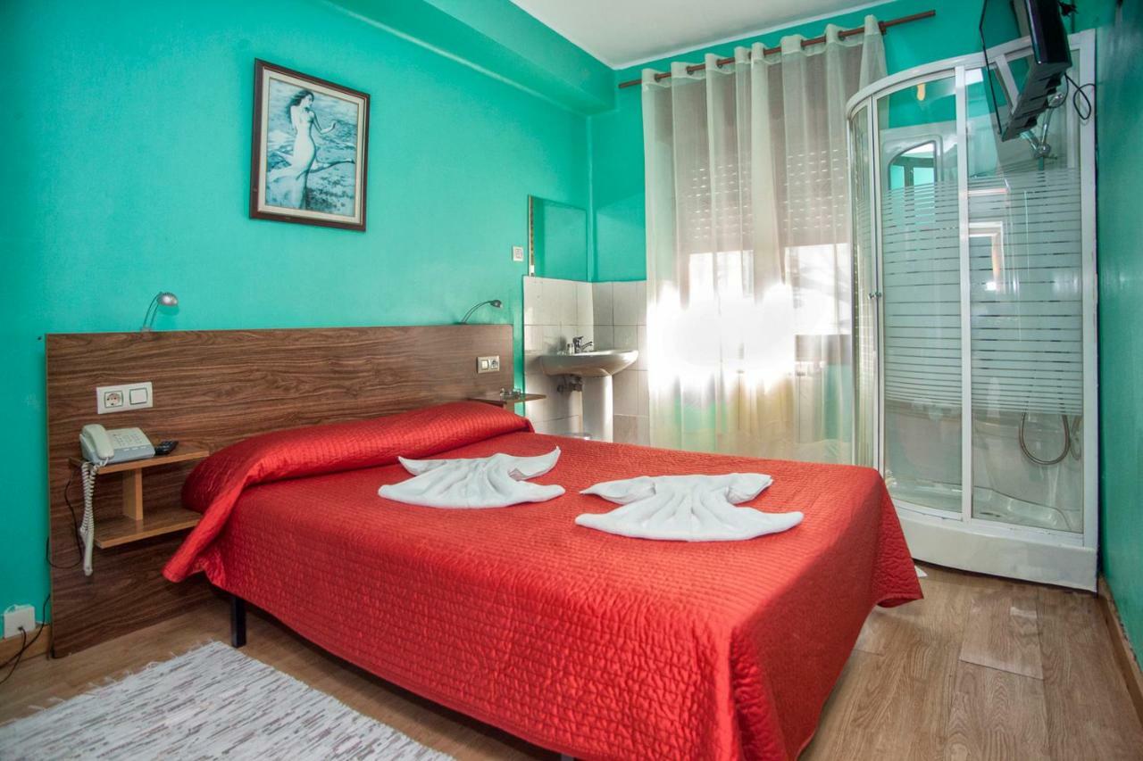 Hostal Goias Otel Oviedo Dış mekan fotoğraf